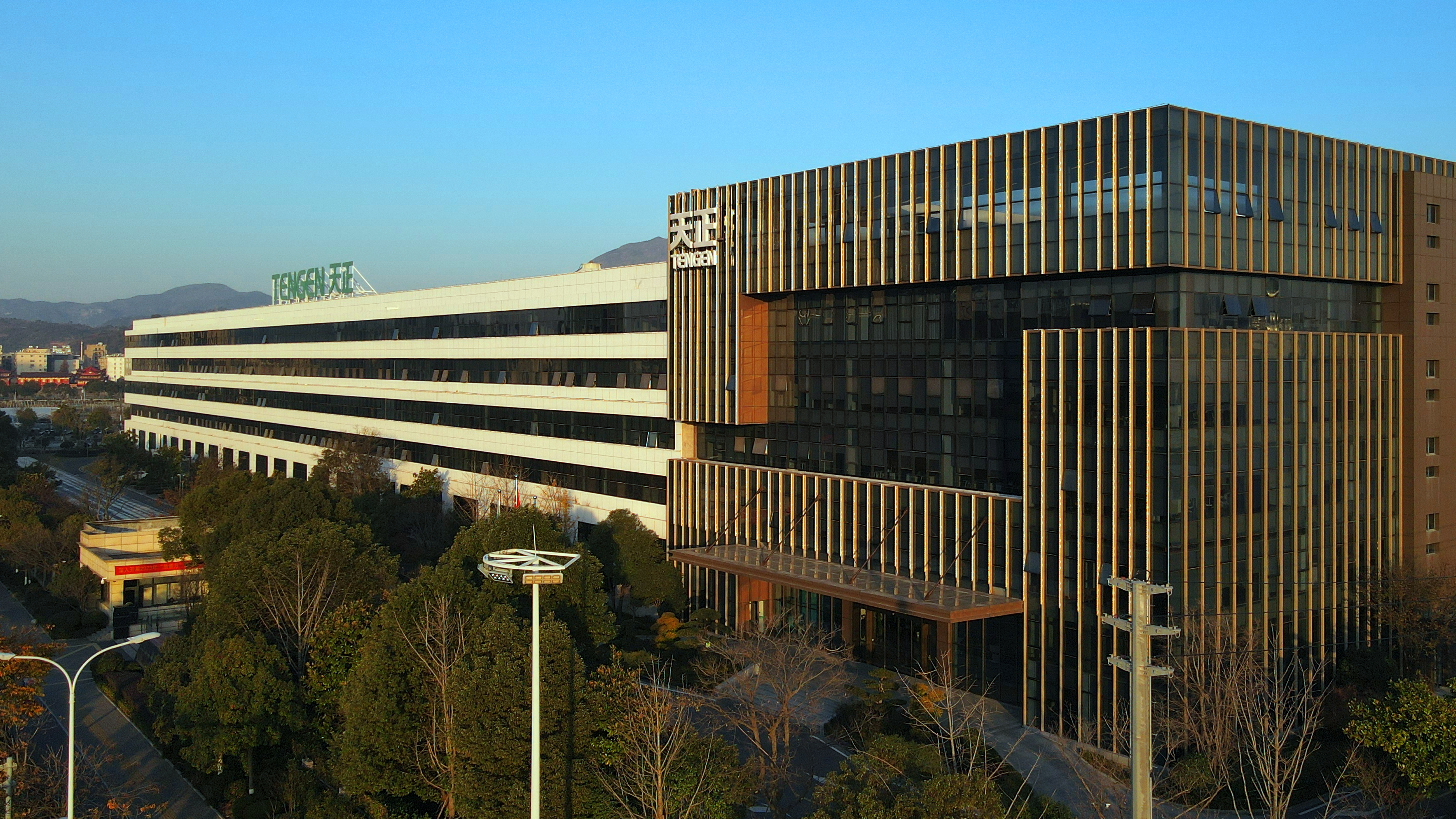 位列榜首！凯发k8旗舰厅获评“最美工厂”荣誉